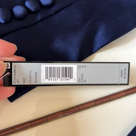 Women’s Coat Tahari - Picture 6 of 6